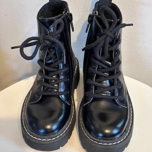 H&M Lace-Up Girls Boots - Picture 6 of 8